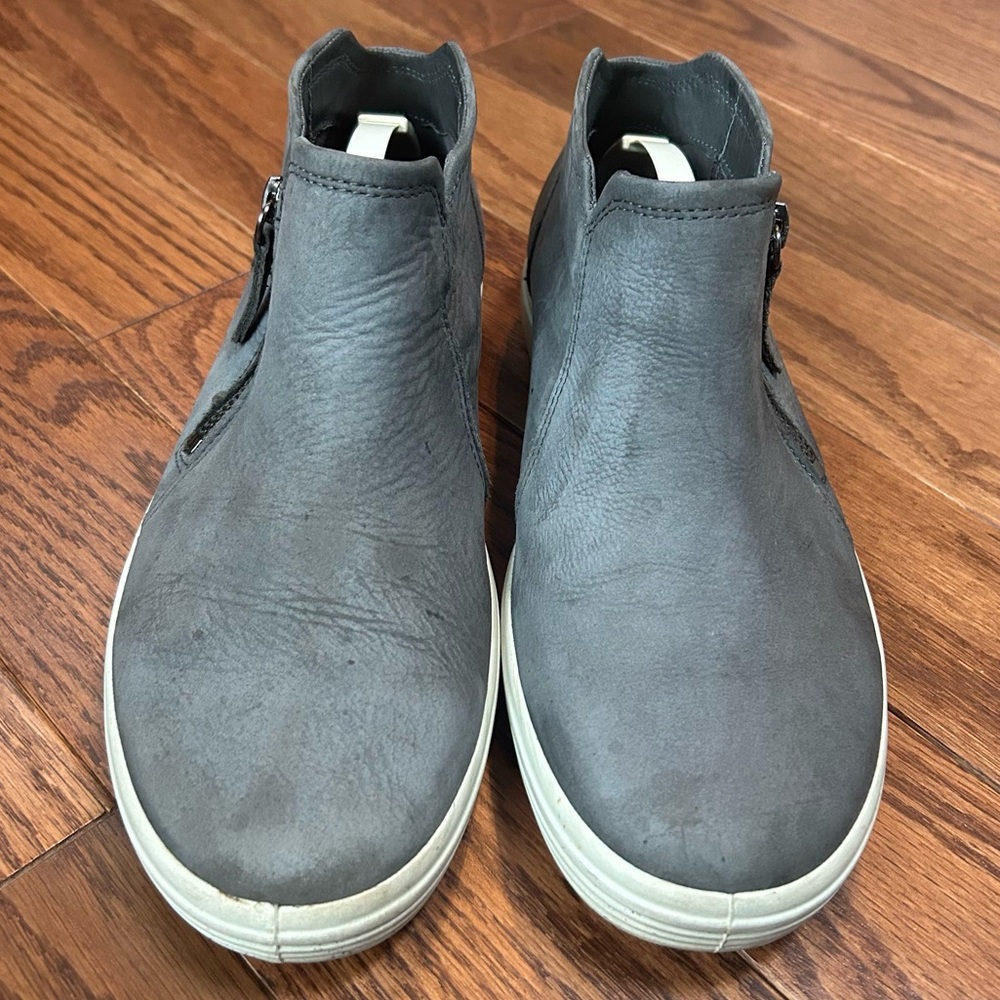 ECCO Nubuck Zip Bootie Gray Leather Shoes Size 39EU 8-8.5US - Picture 2 of 8
